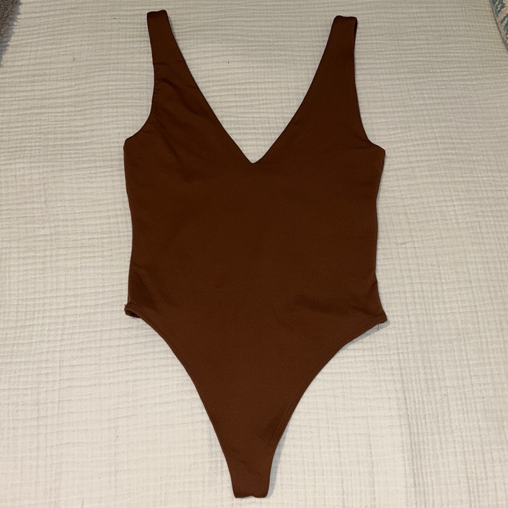 Aritzia bodysuit